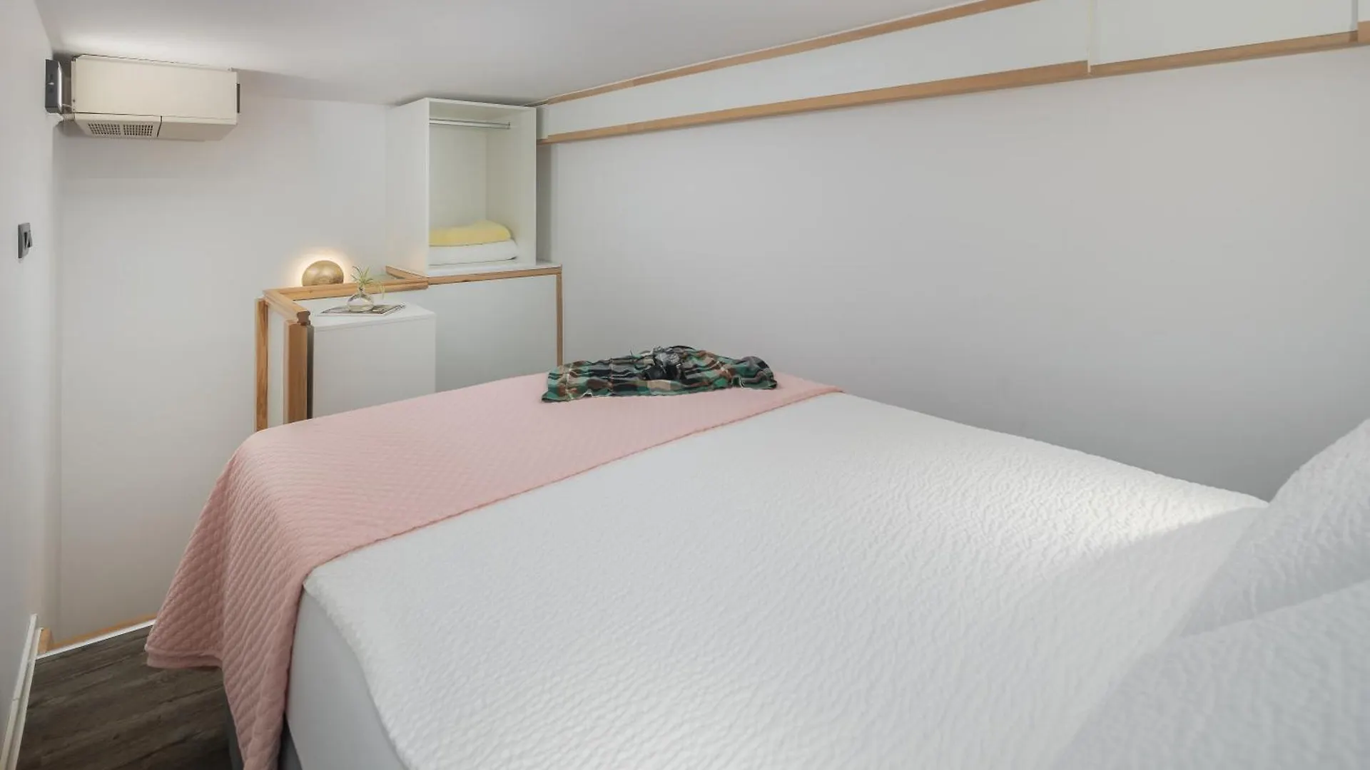 Seafront Apartments Tomi Croatia